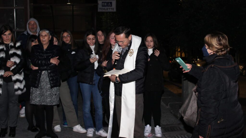 MUGNANO. Le foto più belle dell’inaugurazione della Panchina Letteraria