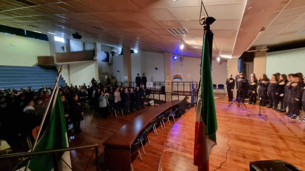 MERCOGLIANO. Si è celebrata la Giornata della Memoria allIstituto Comprensivo in onore di Salvo DAcquisto.FOTO