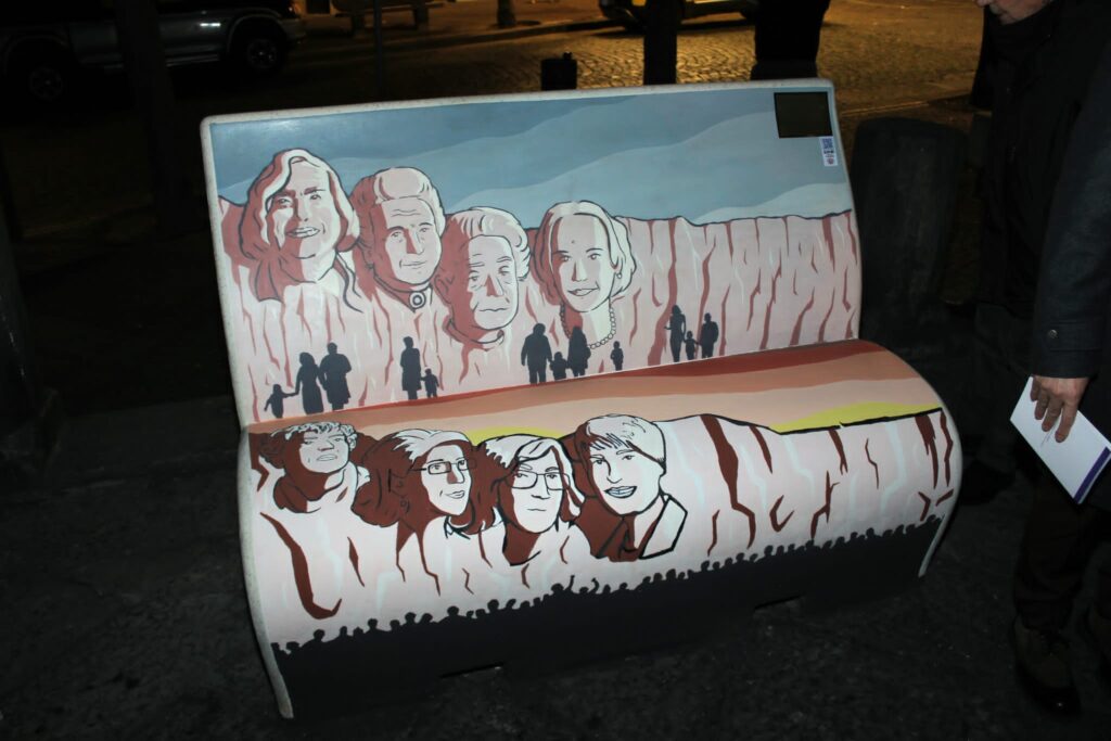 MUGNANO. Le foto più belle dell’inaugurazione della Panchina Letteraria