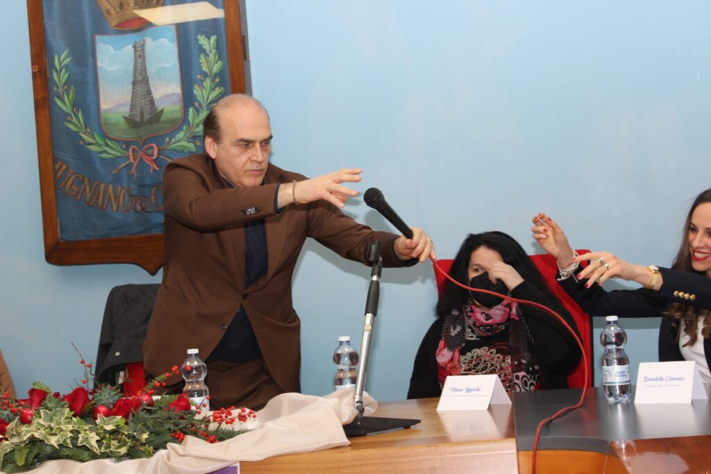 MUGNANO. Le foto più belle dell’inaugurazione della Panchina Letteraria