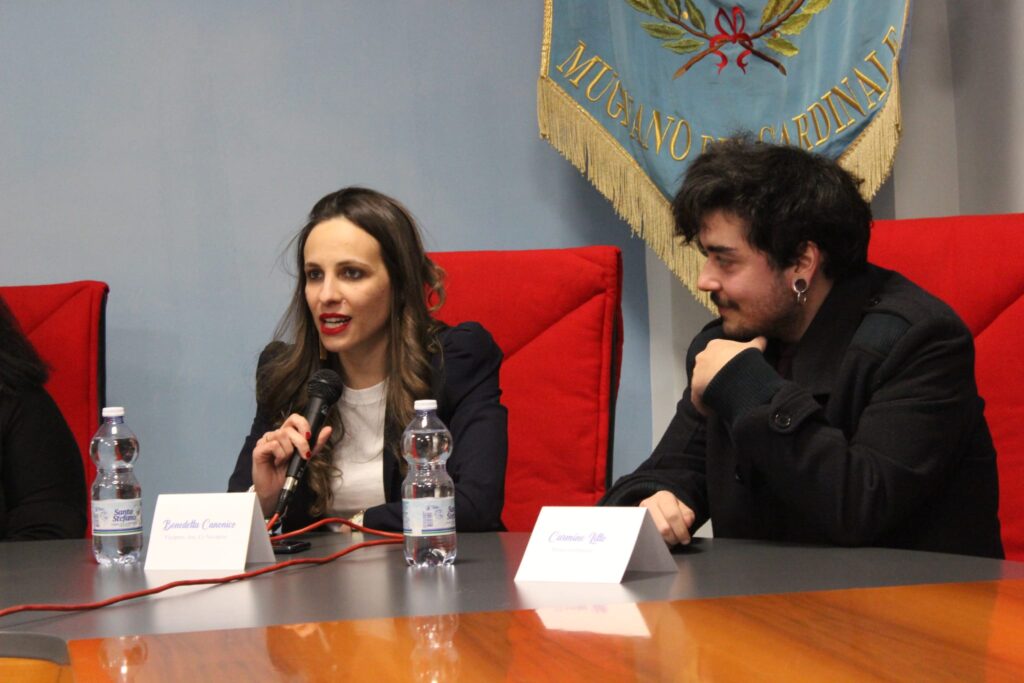 MUGNANO. Le foto più belle dell’inaugurazione della Panchina Letteraria