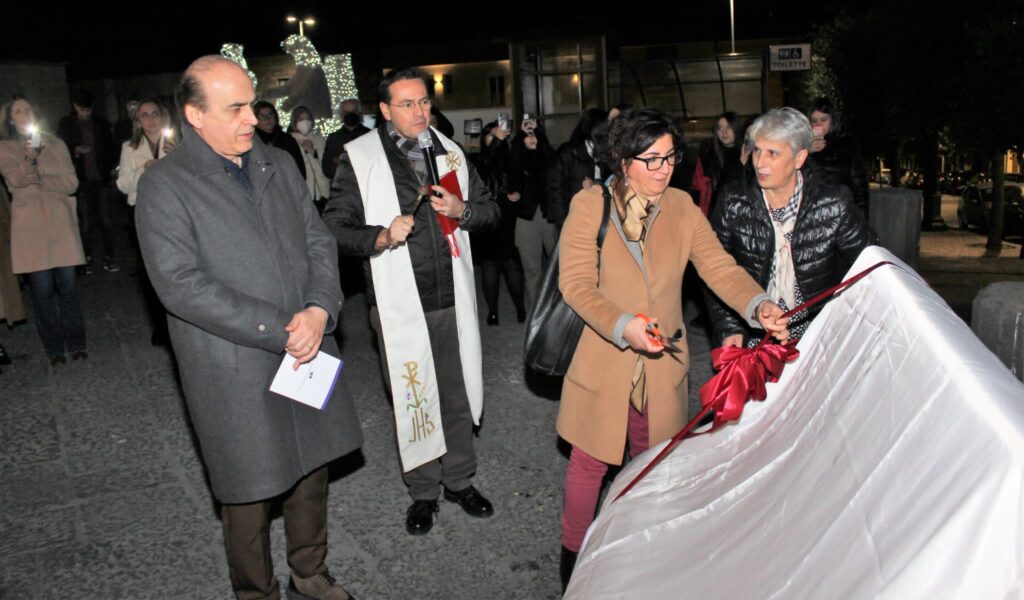 MUGNANO. Le foto più belle dell’inaugurazione della Panchina Letteraria