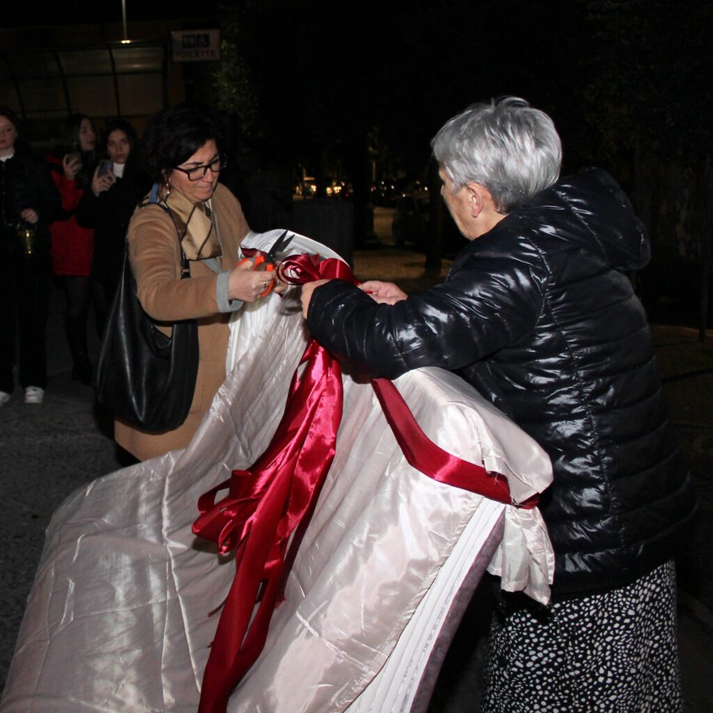 MUGNANO. Le foto più belle dell’inaugurazione della Panchina Letteraria