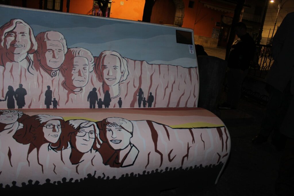 MUGNANO. Le foto più belle dell’inaugurazione della Panchina Letteraria