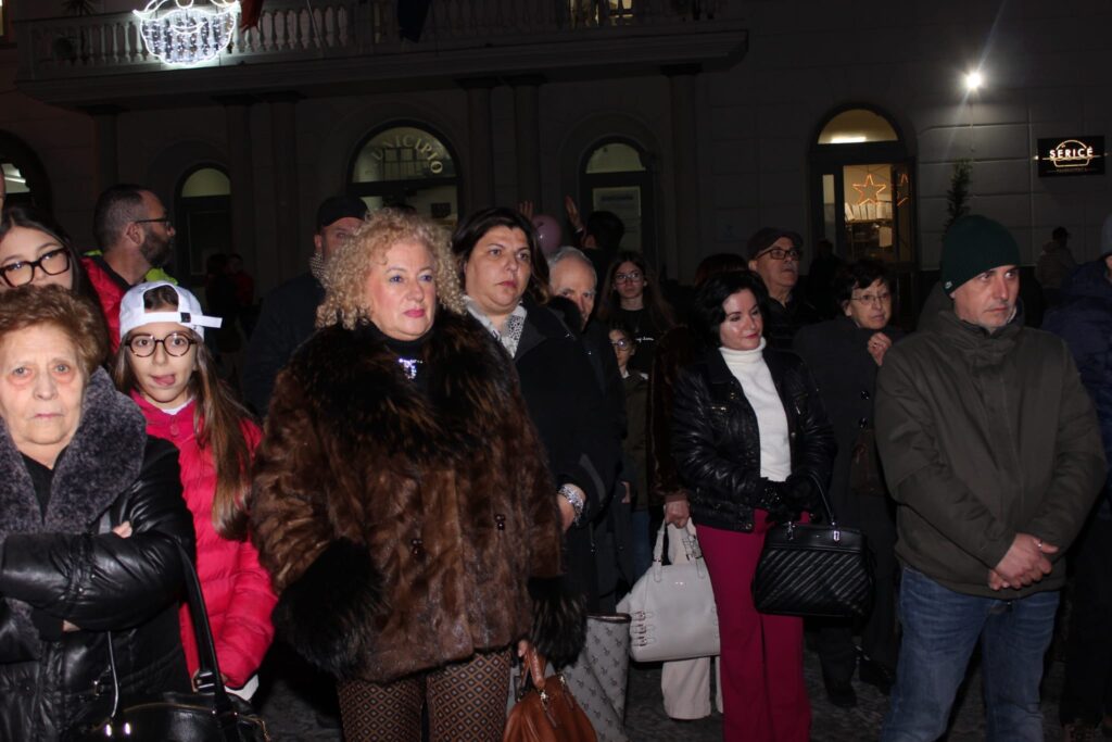 MUGNANO. Le foto più belle dell’inaugurazione della Panchina Letteraria