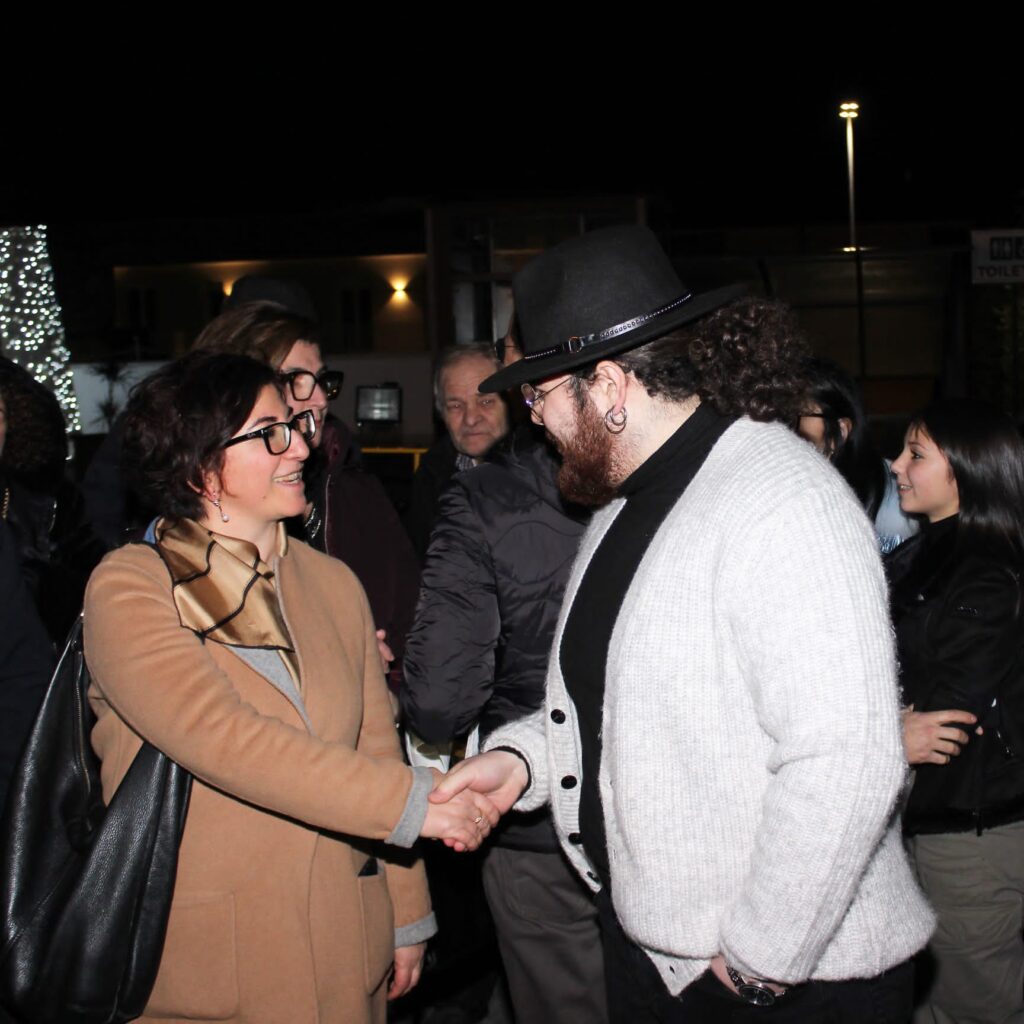 MUGNANO. Le foto più belle dell’inaugurazione della Panchina Letteraria