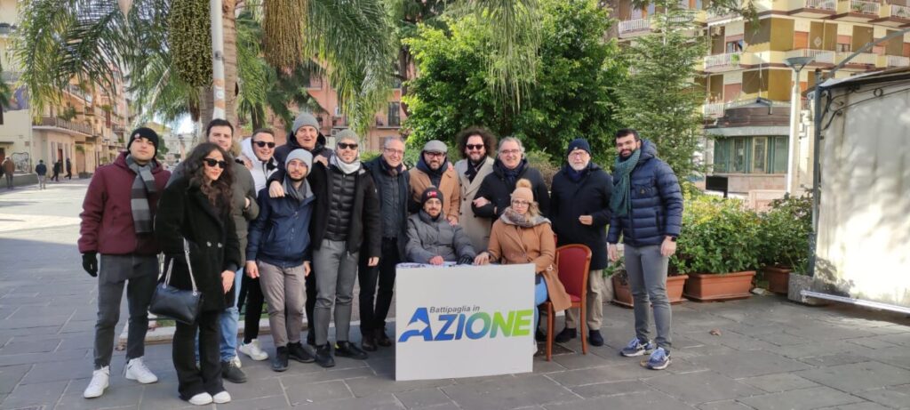 Weekend partecipato di giovani ai banchetti di Azione a Salerno e Battipaglia per il tesseramento 2023
