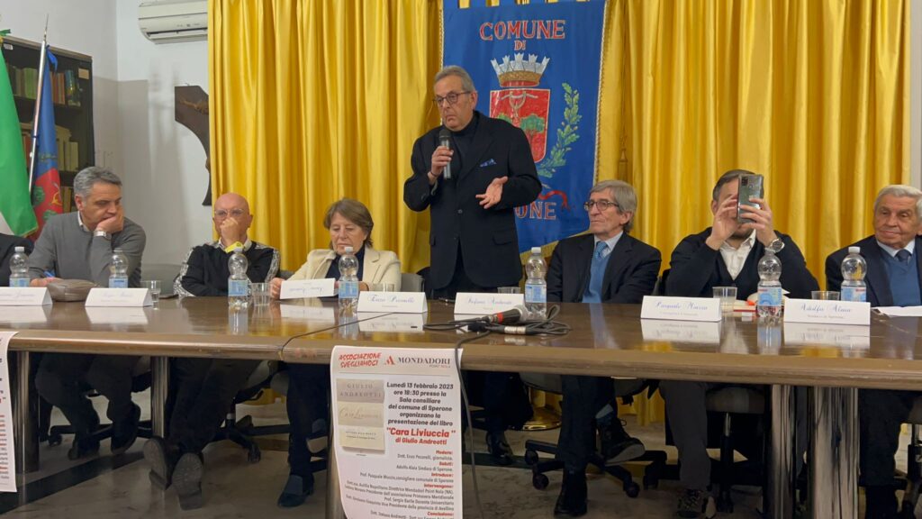 SPERONE. Presentazione del testo Cara Liviuccia, di Stefano e Serena Andreotti . Le foto più belle
