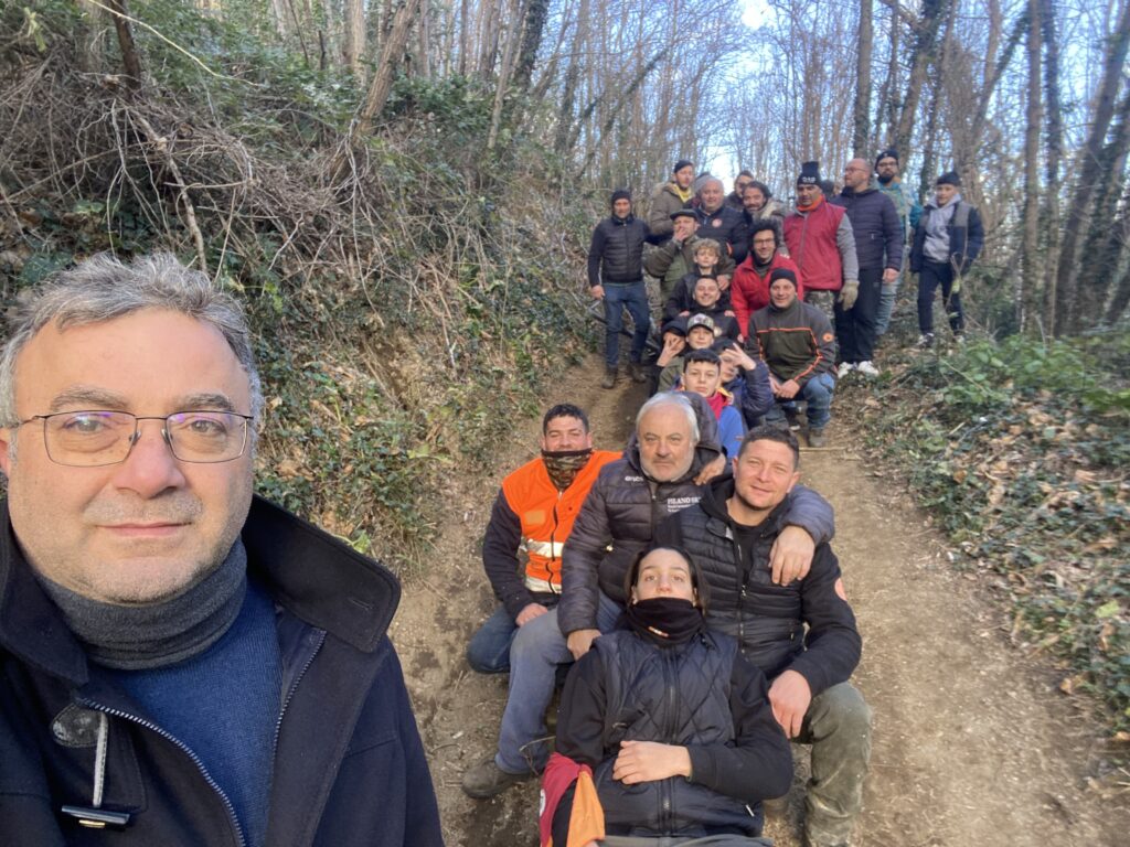 SPERONE. Il taglio del Maio di Sant’Elia. Le foto più belle di Francesco Piccolo