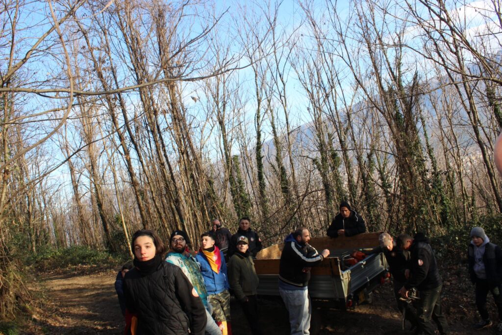 SPERONE. Il taglio del Maio di Sant’Elia. Le foto più belle di Francesco Piccolo