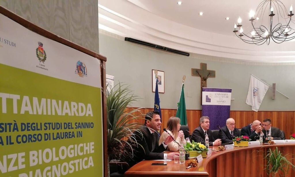Giornata storica per Grottaminarda: presentato il Corso Universitario in Scienze Biologiche.