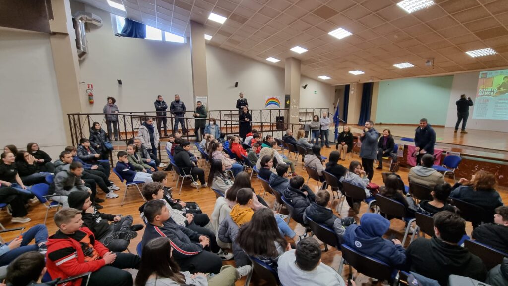 MERCOGLIANO.Incontro commemorativo presso lIstituto Comprensivo a trentanni dalluccisione di Pasquale Campanello.