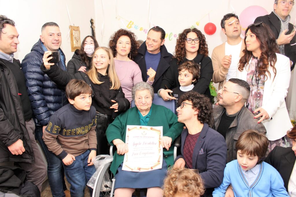 Baiano. Le foto più belle dei 100 anni di Angela Fiordellisi