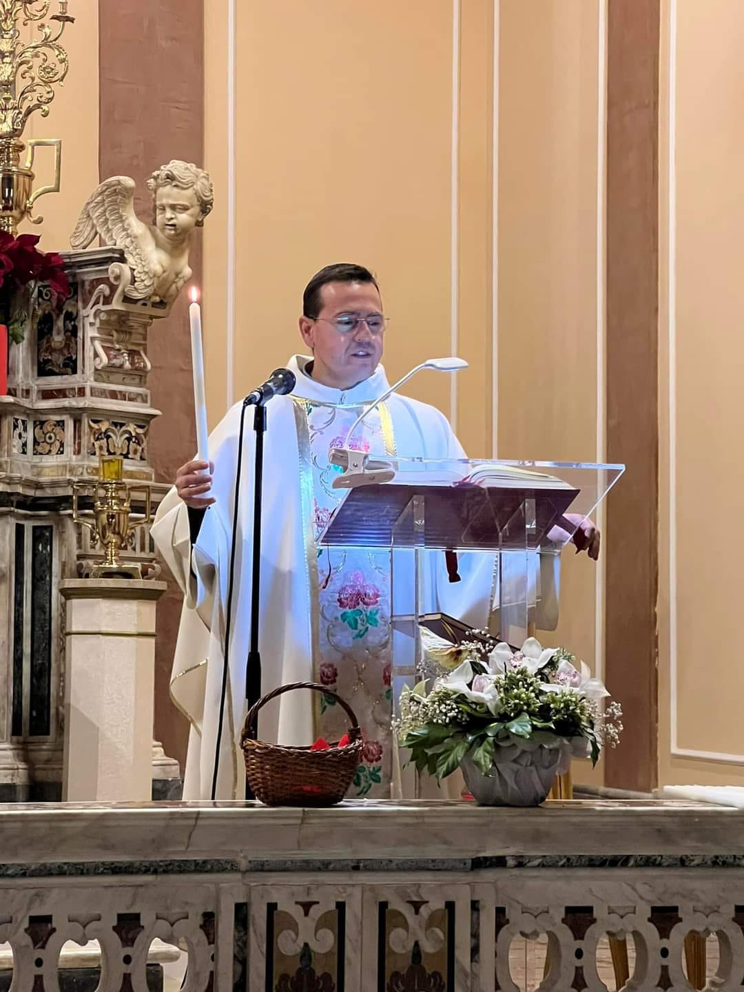 Mugnano Auguri a don Giuseppe Autorino