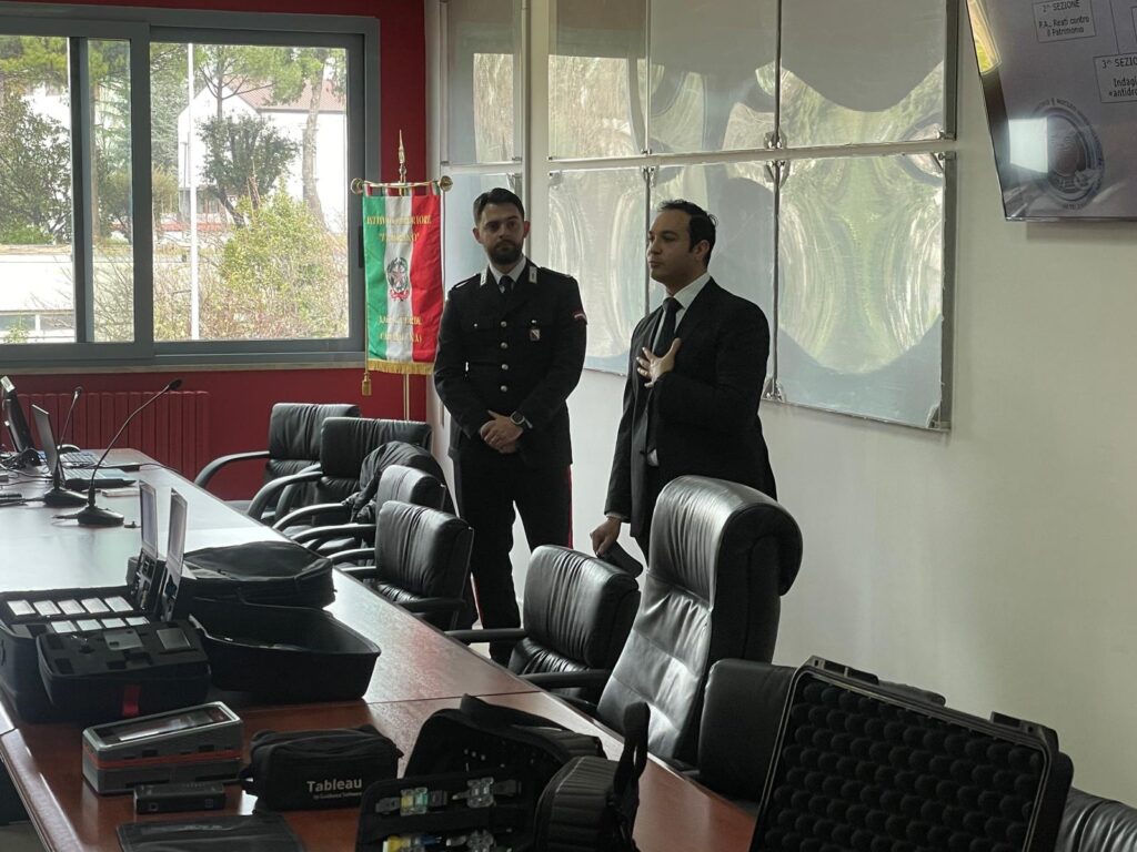 CAIVANO E NAPOLI: Cyber security e uso consapevole della rete. Carabinieri specializzati in cattedra per raccontare agli studenti le trappole del web