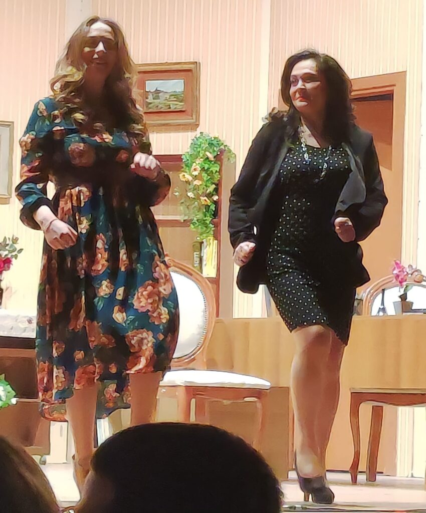 BAIANO. Al teatro Colosseo la compagnia teatrale Mela ha presentato la commedia  “Medico su Misura”