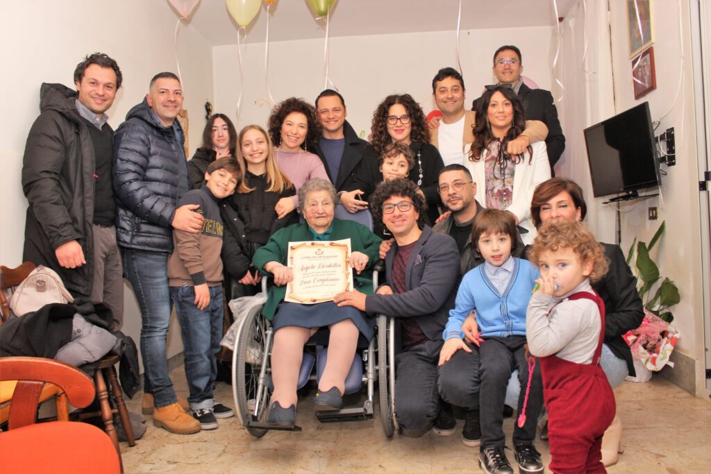 Baiano. Le foto più belle dei 100 anni di Angela Fiordellisi