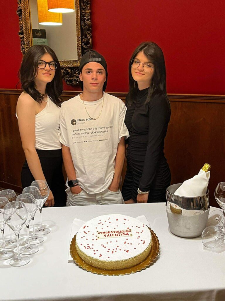 100 DI QUESTI GIORNI. Lauro (AV), Salvatore, Valentina ed Elisa Pacia compiono 18 anni