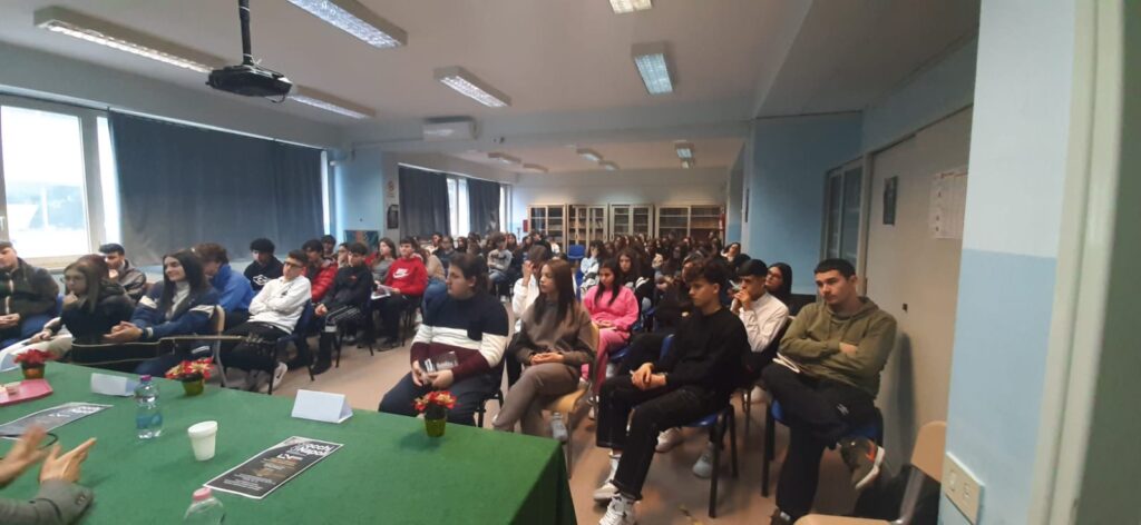 Liceo E. Medi di Cicciano. Incontro con Filippo La Porta, scrittore, critico, saggista.