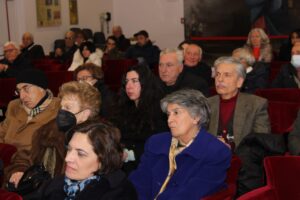 Conoscenza storica e territorio. Filo conduttore, il saggio di Domenico Caiazza. Il Cippo abellano e la coesione istituzionale nell’età osco sannita. Ercole, la venerata divinità protettrice delle sorgenti e acque del territorio. Il riparto tra Abella e Nola delle cospicue offerte che i fedeli rendevano al Tempio