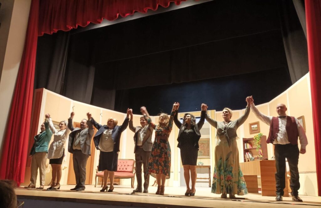 BAIANO. A grande richiesta torna la commedia “Medico su Misura” portata in scena dellassociazione Mela