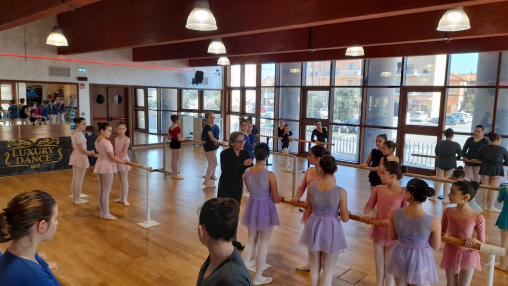 Forino (Av): La Max e Very Dance in scena con 50 ballerini presso la prestigiosa Accademia LUXURY DANCE di Pomezia