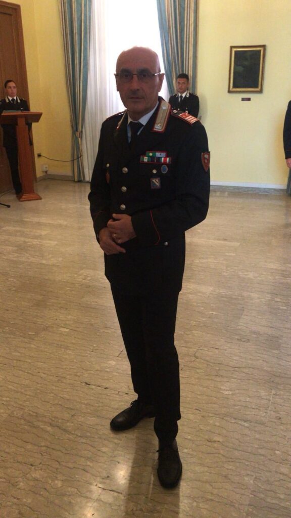 CASTELLO DI CISTERNA. Va in pensione il Luogotenente c.s. Antonio Ferrara comandante della Sezione radiomobile Carabinieri Castello di Cisterna