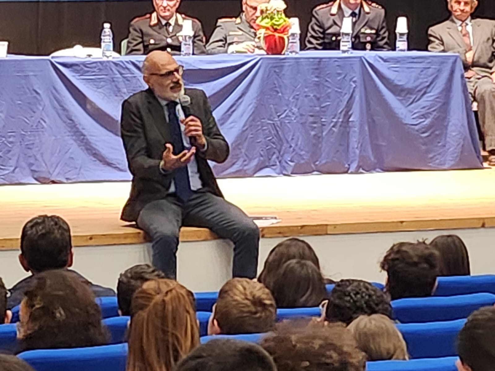 Baiano, il pm DOnofrio agli studenti: il silenzio aiuta la mafia Baiano, il pm DOnofrio agli studenti: il silenzio aiuta la mafia