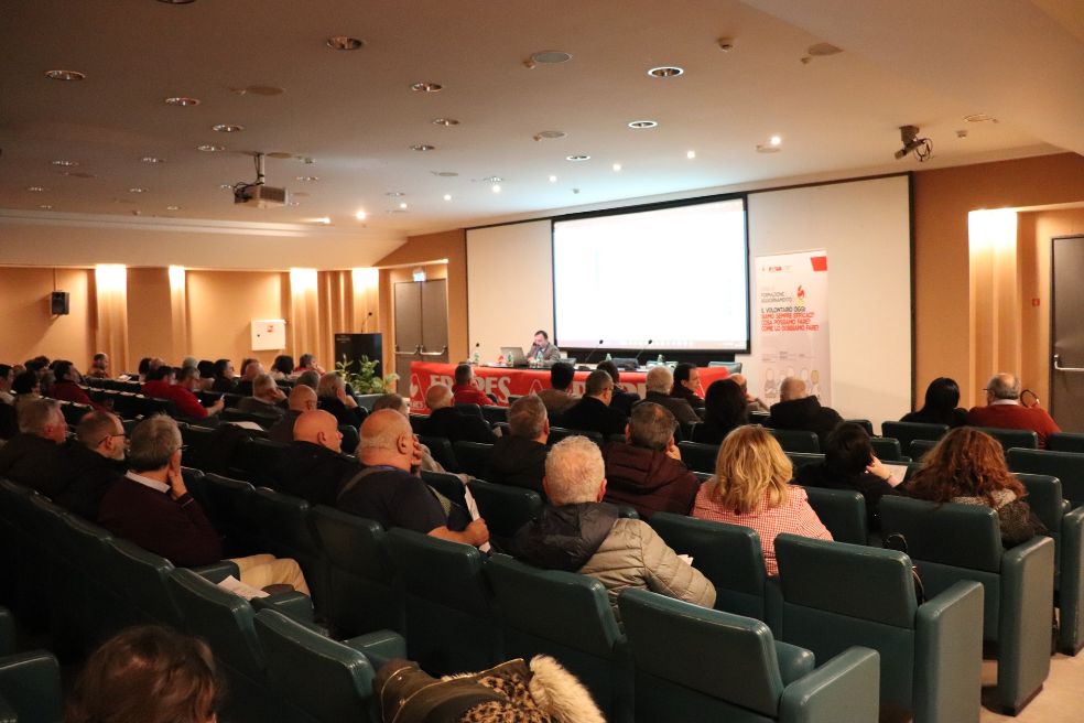 Avellino, convegno Fratres Regionale Campania donatori di sangue, sala congressi Hotel de la Ville.