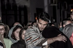 BAIANO. 150 figuranti, tra interpreti, comparse e addetti di servizio. La Passione di Gesù, nella mistica rivisitazione popolare \   Da piazza Napolitano alla collina di Gesù e Maria, i siti del racconto evangelico