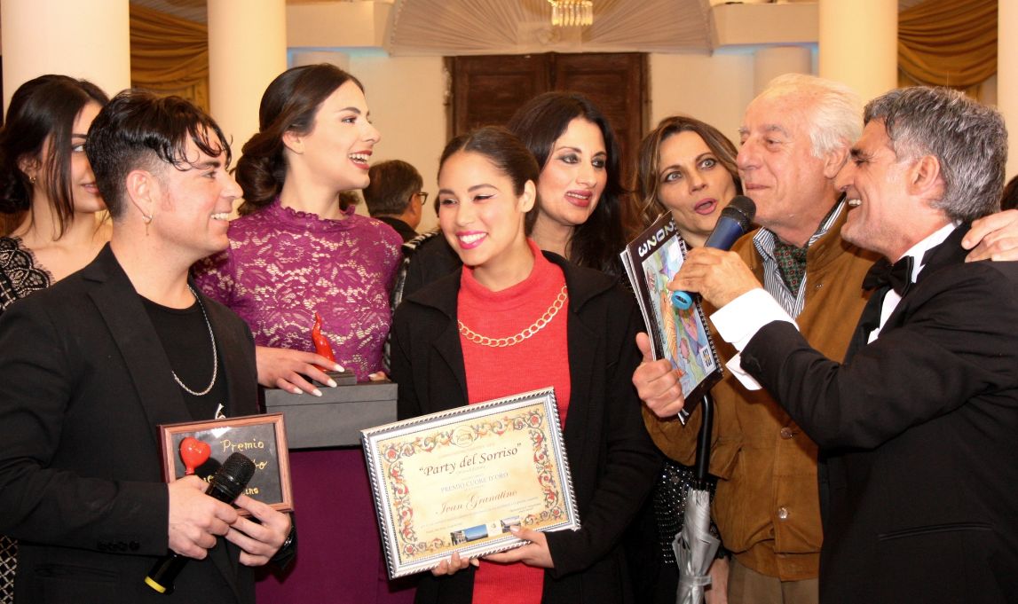 “Party del Sorriso” l’evento dell’anno a Villa Domi con festa di compleanno di Angelo Iannelli. Protagonisti i ragazzi “Speciali “e tante eccellenze “Party del Sorriso” l’evento dell’anno a Villa Domi con festa di compleanno di Angelo Iannelli. Protagonisti i ragazzi “Speciali “e tante eccellenze