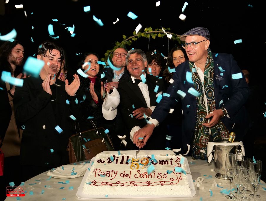 “Party del Sorriso” l’evento dell’anno a Villa Domi con festa di compleanno di Angelo Iannelli. Protagonisti i ragazzi “Speciali “e tante eccellenze “Party del Sorriso” l’evento dell’anno a Villa Domi con festa di compleanno di Angelo Iannelli. Protagonisti i ragazzi “Speciali “e tante eccellenze