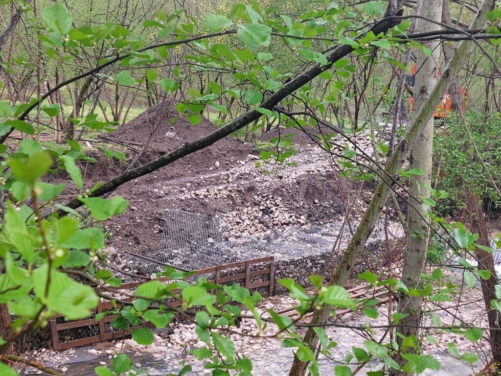 AVELLINO. Legambiente: “Dopo mesi iniziano i lavori sul Fenestrelle” AVELLINO. Legambiente: “Dopo mesi iniziano i lavori sul Fenestrelle”