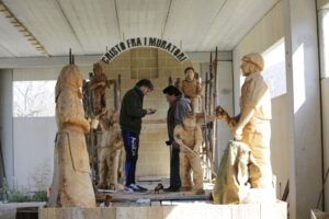 CICCIANO. Cristo fra i muratori: carro allegorico dedicato alla Sicurezza sul Lavoro Presentato da “Comitato carro Artigiani”