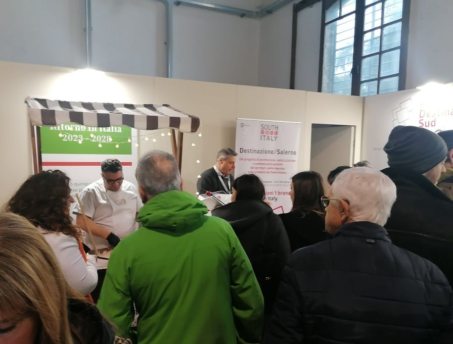 Territorio e vini irpini protagonisti nell’ultima giornata dell’ “Open Outdoor Experiences” di Paestum. Territorio e vini irpini protagonisti nell’ultima giornata dell’ “Open Outdoor Experiences” di Paestum.