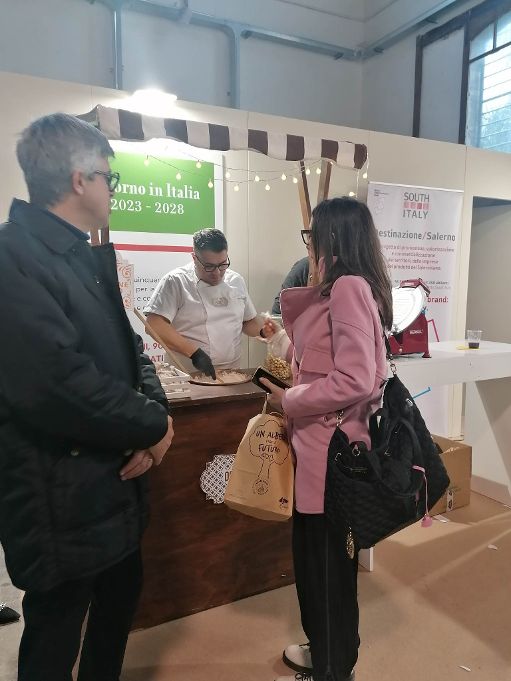 Territorio e vini irpini protagonisti nell’ultima giornata dell’ “Open Outdoor Experiences” di Paestum. Territorio e vini irpini protagonisti nell’ultima giornata dell’ “Open Outdoor Experiences” di Paestum.