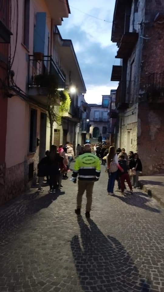VISCIANO. Si è tenuta la Processione del Cristo Morto con la Vergine Addolorata per le strade principali della cittadina. Foto VISCIANO. Si è tenuta la Processione del Cristo Morto con la Vergine Addolorata per le strade principali della cittadina. Foto