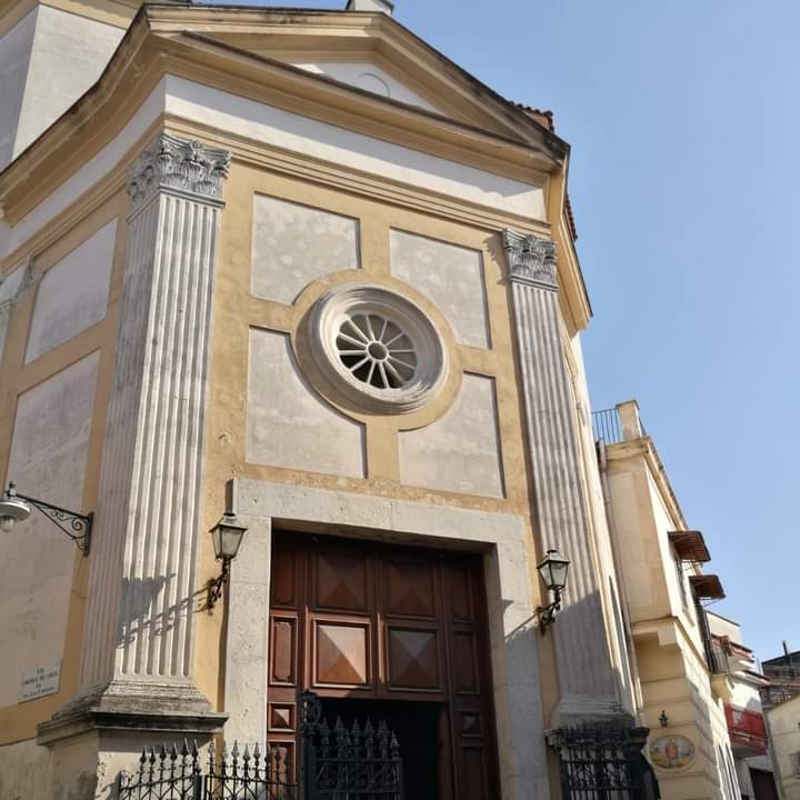 VISCIANO. Si è tenuta la Processione del Cristo Morto con la Vergine Addolorata per le strade principali della cittadina. Foto VISCIANO. Si è tenuta la Processione del Cristo Morto con la Vergine Addolorata per le strade principali della cittadina. Foto