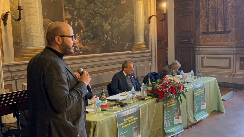 LAURO. Fondi PNRR, Sviluppo  territoriale e Emergenze mafie. Gratteri e Spiezia ne discutono. Le foto del convegno