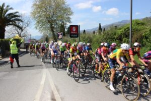 Giro Mediterraneo in Rosa, Irpinia protagonista. Oggi la tappa ha attraversato anche il baianese. Video e Foto