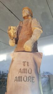 CICCIANO. Cristo fra i muratori: carro allegorico dedicato alla Sicurezza sul Lavoro Presentato da “Comitato carro Artigiani”