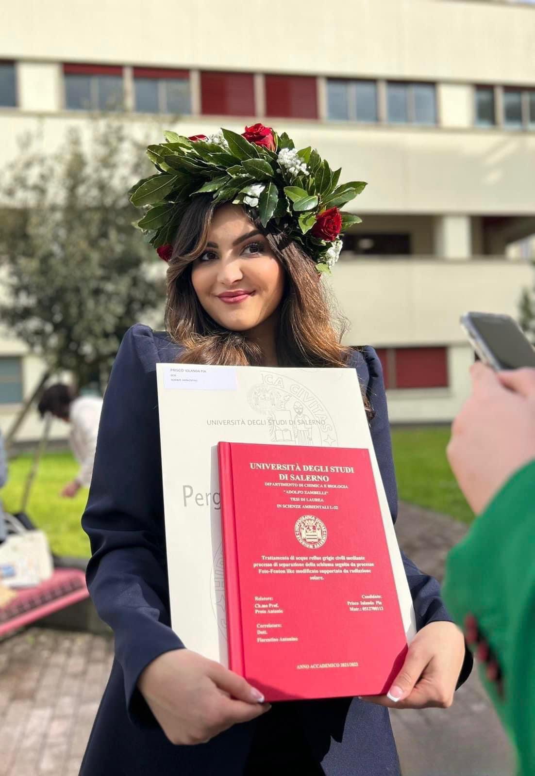 100 DI QUESTI GIORNI. Sirignano, Laurea in Scienze Ambientali per Iolanda Pia Prisco 100 DI QUESTI GIORNI. Sirignano, Laurea in Scienze Ambientali per Iolanda Pia Prisco