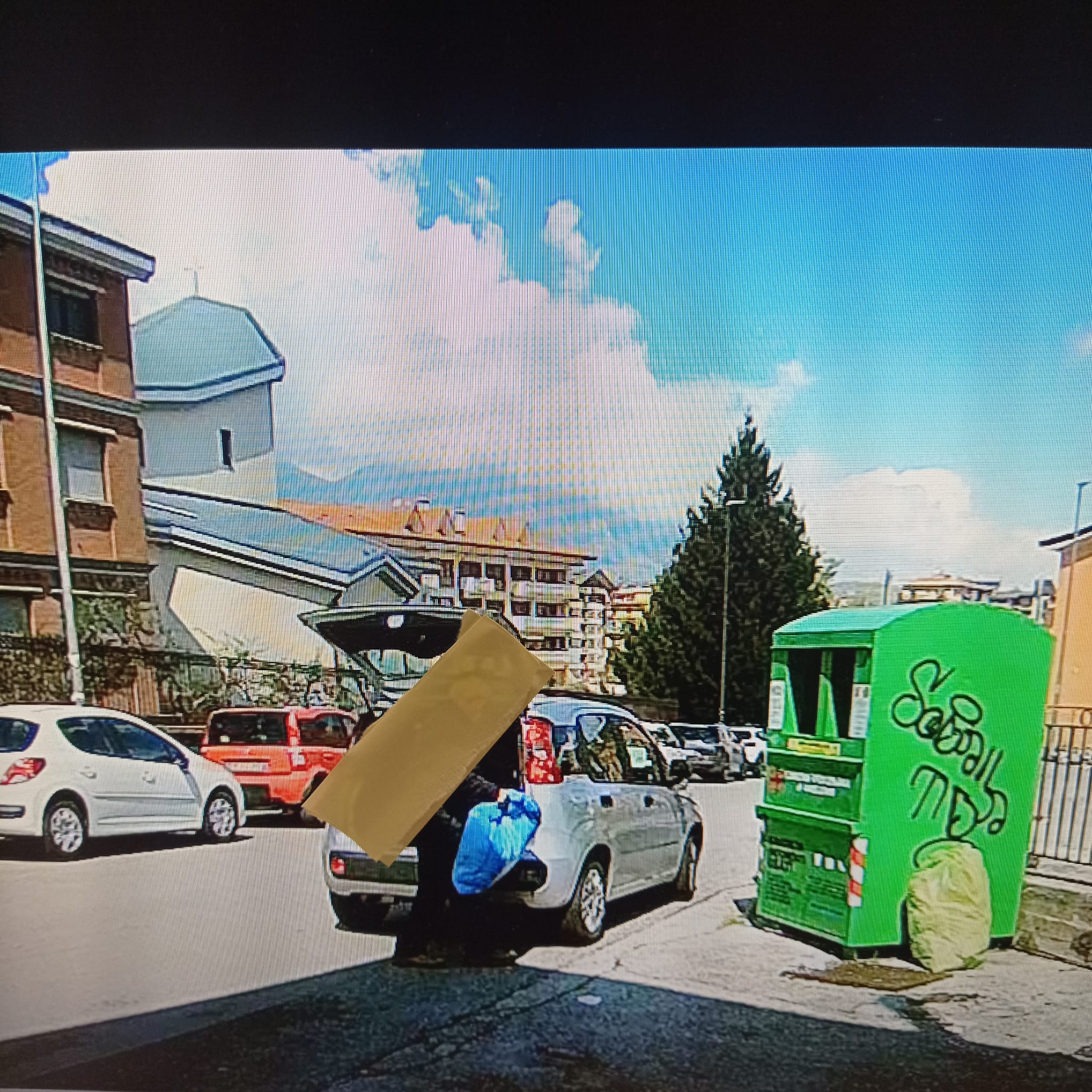 AVELLINO. Lotta allabbandono dei rifiuti. AVELLINO. Lotta allabbandono dei rifiuti.