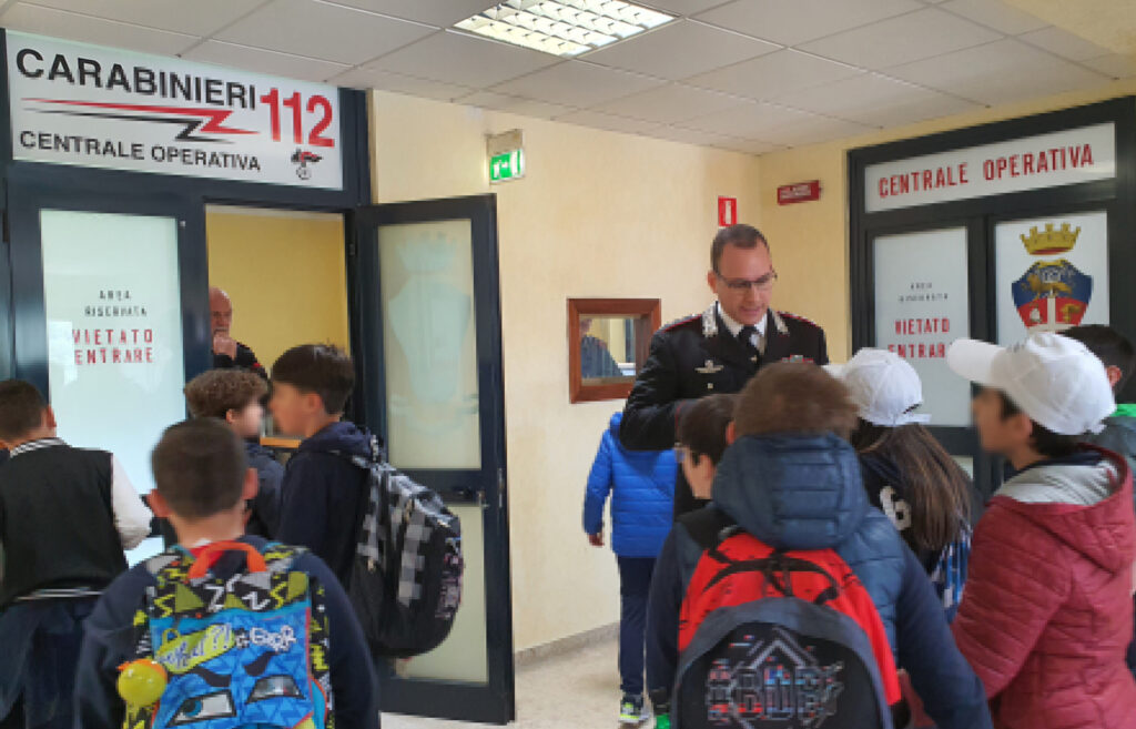 Avellino   Cultura della legalità. Gli alunni del Convitto Nazionale P. Colletta in visita al Comando Provinciale dei Carabinieri