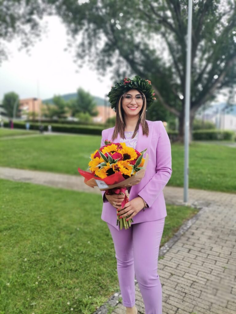 100 DI QUESTI GIORNI. Baiano, laurea in  Scienze Pedagogiche per Mariagiovanna Miele con 110 e lode.