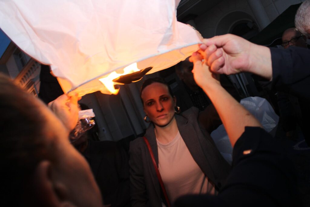 MUGNANO DEL CARDINALE. Una lanterna per un desiderio, un successo la manifestazione organizzata dal Comitato e dai Battenti di S. Filomena Festa