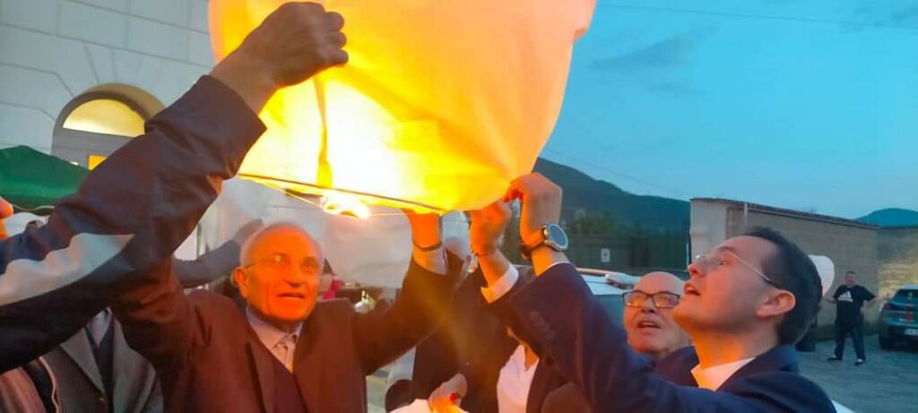 MUGNANO DEL CARDINALE. Una lanterna per un desiderio, un successo la manifestazione organizzata dal Comitato e dai Battenti di S. Filomena Festa