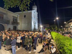 MUGNANO DEL CARDINALE. Nuova Alleanza Popolare tiene il comizio in piazza Padre Pio. Foto e Video