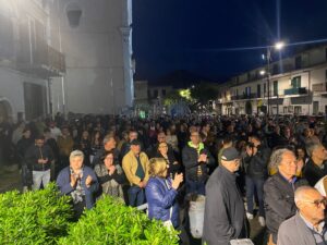 MUGNANO DEL CARDINALE. Nuova Alleanza Popolare tiene il comizio in piazza Padre Pio. Foto e Video