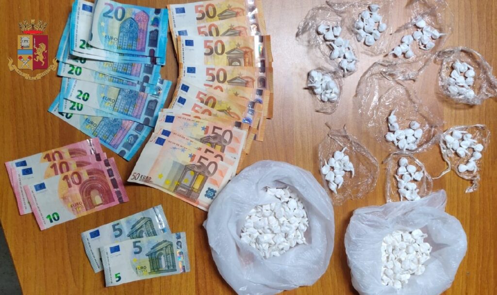 Casamicciola Terme: sorpreso con la droga in casa. Arrestato.